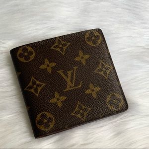 SOLD Authentic Louis Vuitton Men’s Wallet